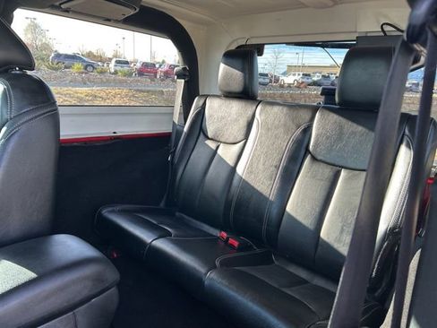 Used 2018 Jeep Wrangler Rubicon w/ Connectivity Group image 20