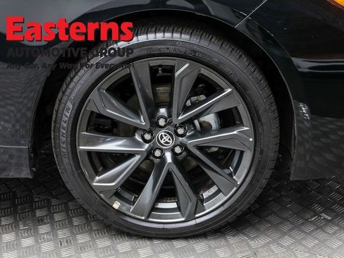 Used 2025 Toyota Corolla SE image 30