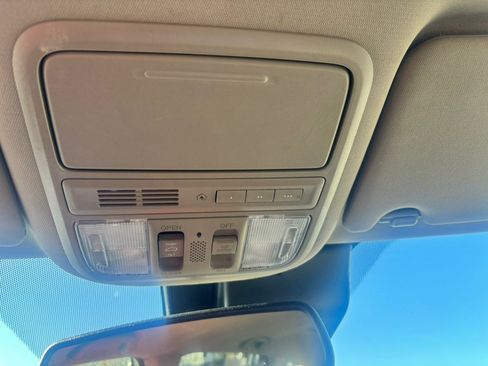 Used 2016 Honda Pilot Touring image 50