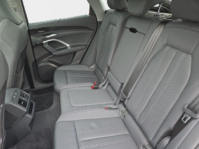Used 2025 Audi Q5 Premium Plus w/ Premium Plus AWD/4WD image 18