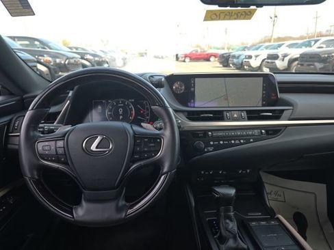 Used 2019 Lexus ES 350 w/ Premium Package image 12