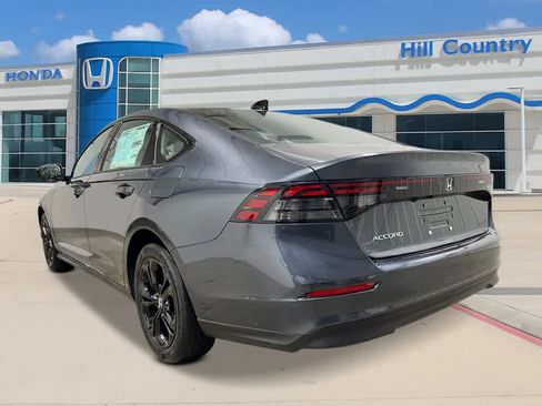 New 2025 Honda Accord SE image 3