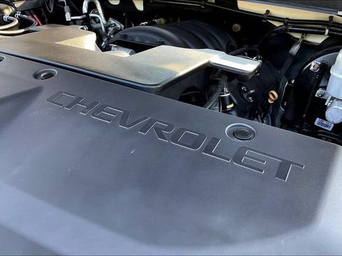 Used 2019 Chevrolet Suburban Premier w/ RST 6.2L Performance Edition AWD/4WD image 33
