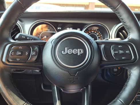 Used 2021 Jeep Wrangler Unlimited Sport AWD/4WD image 21
