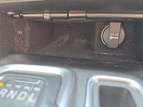 Used 2018 Chrysler 300 Touring w/ Sport Appearance Package image 35