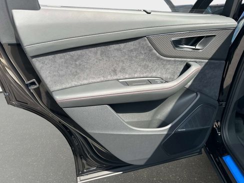 New 2026 Audi SQ7 Prestige image 12