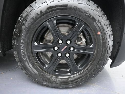 Used 2021 GMC Acadia AT4 w/ LPO, 'HIT The Road' Package AWD/4WD image 34