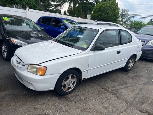 Used 2002 Hyundai Accent GS FWD image 1