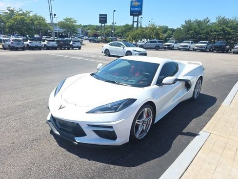 Used 2023 Chevrolet Corvette Stingray Preferred Cpe w/ Z51 Performance Package RWD image 5