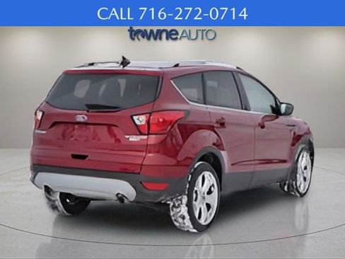 Used 2019 Ford Escape Titanium image 5