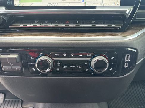 Used 2025 Chevrolet Silverado 2500 LT w/ Convenience Package AWD/4WD image 29