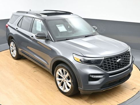 Used 2021 Ford Explorer Platinum w/ Premium Technology Package AWD/4WD image 44