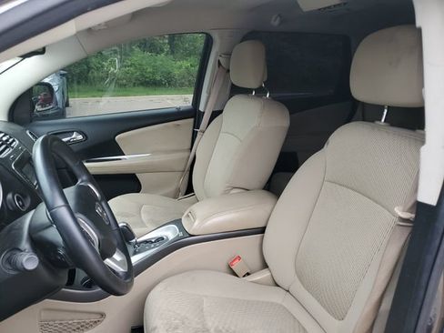 Used 2017 Dodge Journey SE w/ Comfort/Convenience Group AWD/4WD image 5