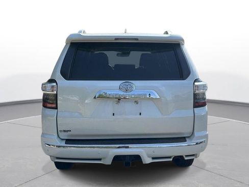 Used 2022 Toyota 4Runner Limited AWD/4WD image 7