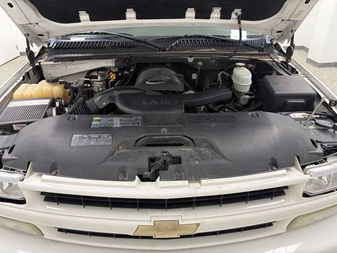 Used 2005 Chevrolet Tahoe Z71 w/ Preferred Equipment Group AWD/4WD image 52