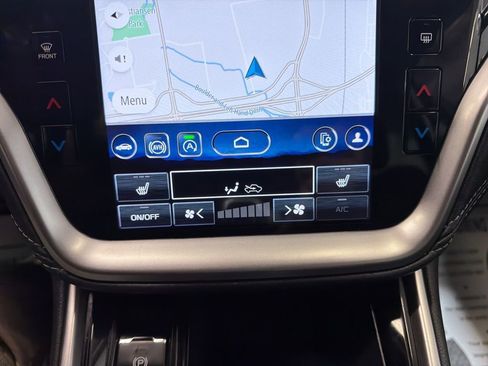 Used 2025 Subaru Outback Premium image 30