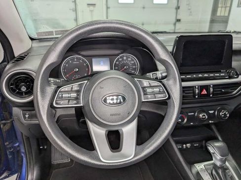 Used 2020 Kia Forte LXS FWD image 32