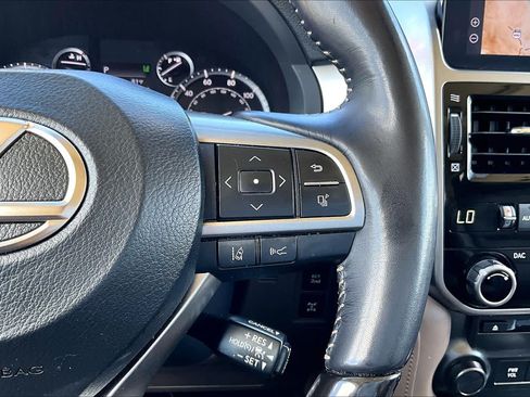Used 2023 Lexus GX 460 Luxury w/ Accessory Package AWD/4WD image 25