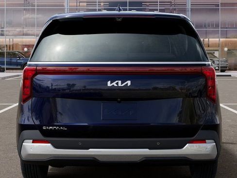 New 2026 Kia Carnival EX FWD image 13