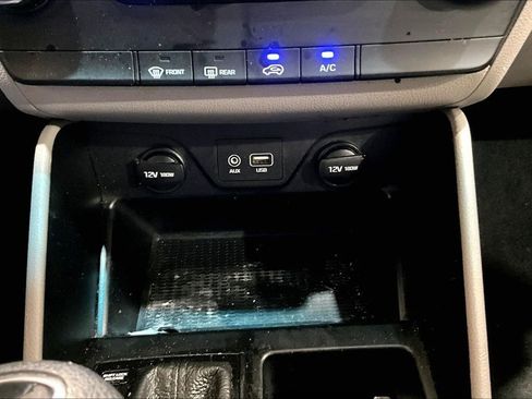Used 2021 Hyundai Tucson SE image 31
