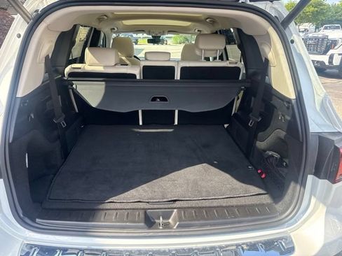 Used 2023 Mercedes-Benz GLB 250 4MATIC image 29