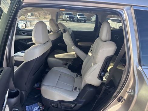 Used 2020 Subaru Ascent Limited w/ Technology Package image 11