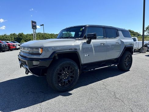 New 2026 GMC Hummer EV SUV w/ LPO, Sport Package image 2