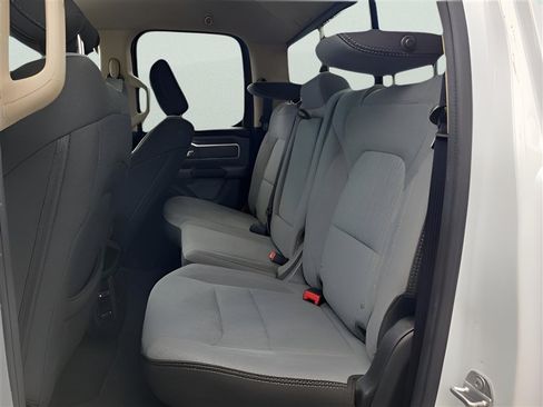 Used 2019 RAM 1500 Big Horn AWD/4WD image 25