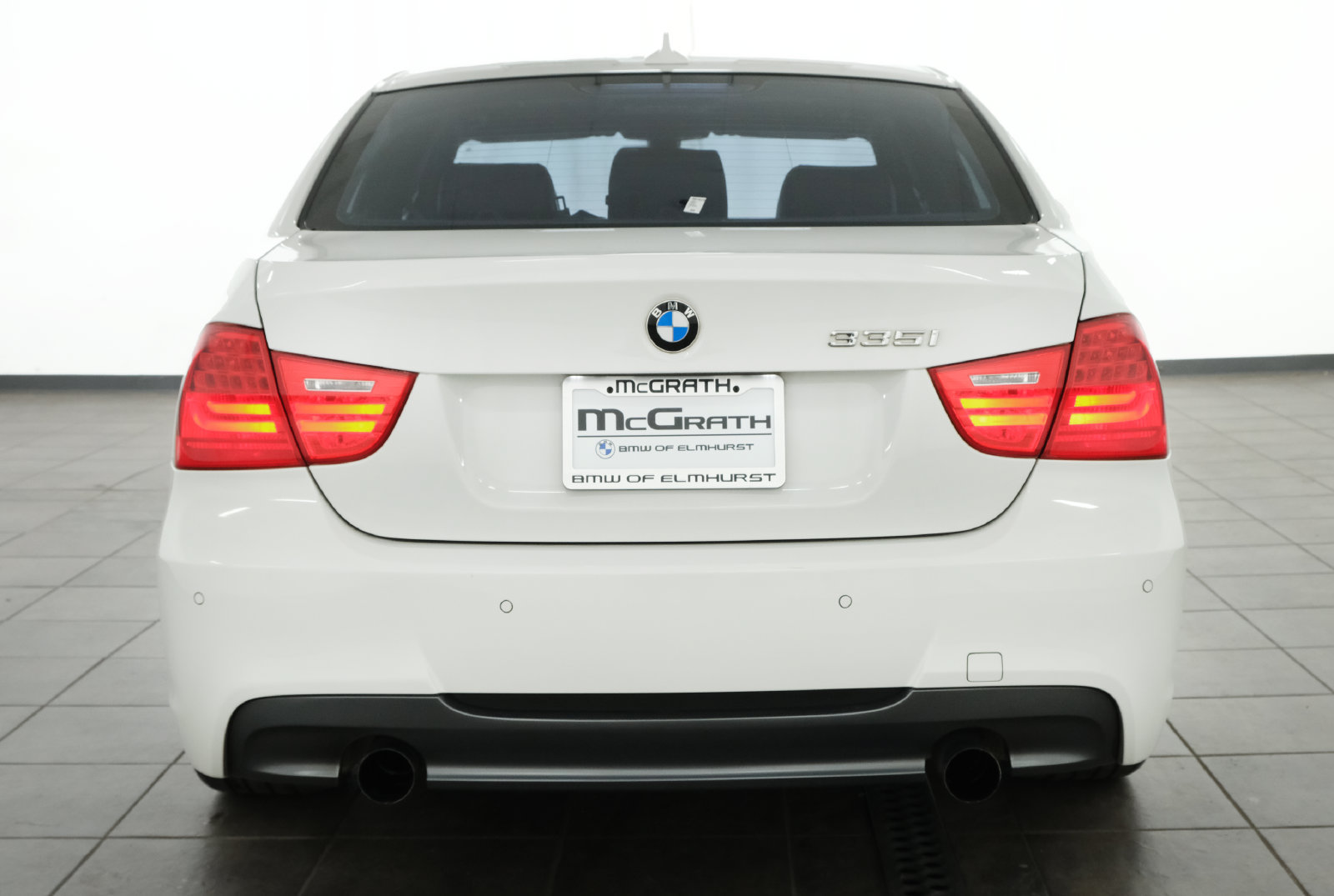 Used 2011 BMW 335i xDrive Sedan AWD/4WD image 4