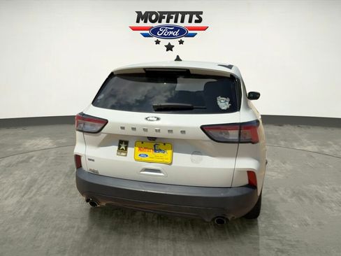 Used 2021 Ford Escape SE w/ SE Sport Appearance Package FWD image 4
