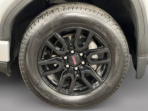Used 2024 GMC Sierra 1500 Elevation AWD/4WD image 19