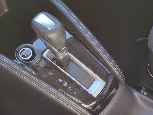 Used 2020 Nissan Kicks SV image 23