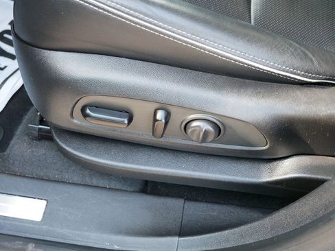 Used 2018 GMC Terrain Denali w/ Advanced Safety Package image 17