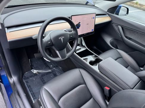 Used 2020 Tesla Model Y Long Range image 21