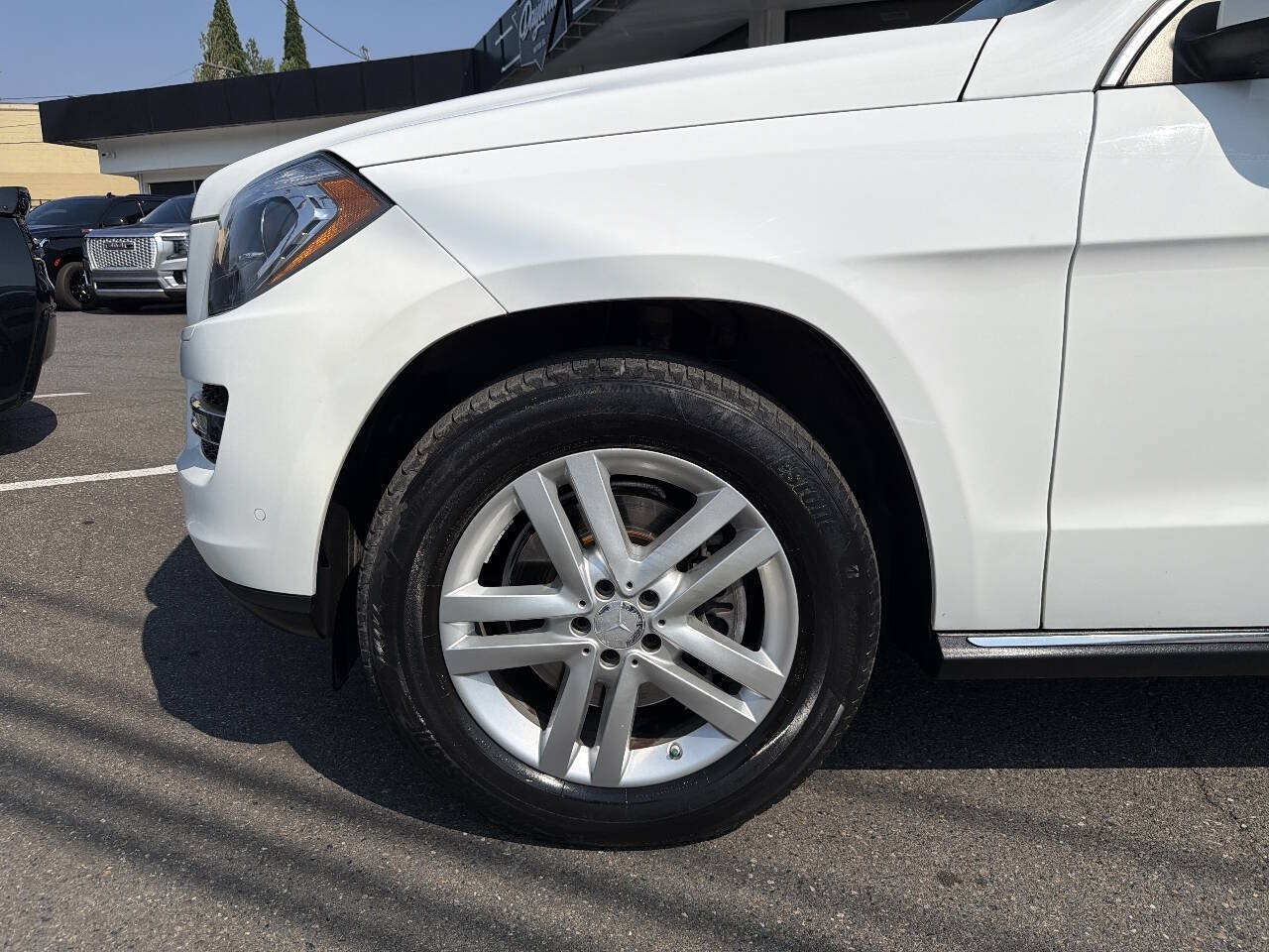 Used 2016 Mercedes-Benz GL 450 4MATIC image 13