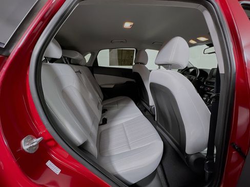 Used 2022 Hyundai Kona SEL image 33