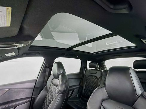 Used 2023 Audi SQ7 Premium Plus w/ Towing Package image 13