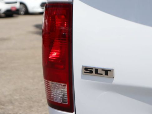 Used 2018 RAM 2500 SLT AWD/4WD image 51