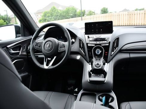 New 2026 Acura RDX SH-AWD image 18