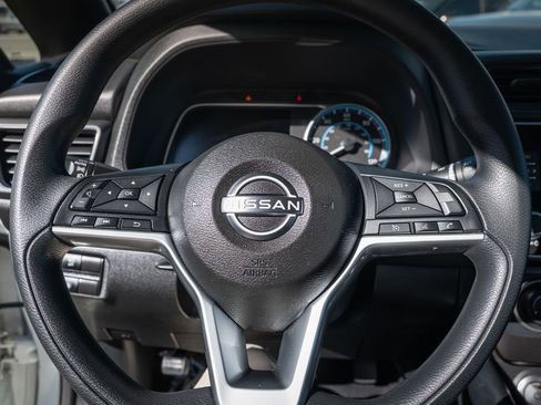 Used 2024 Nissan Leaf S image 19