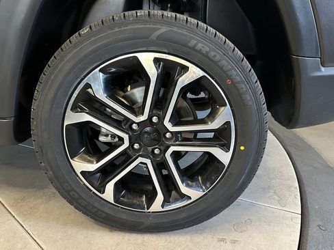 Used 2022 Jeep Compass Limited w/ Sun and Sound Group AWD/4WD image 25
