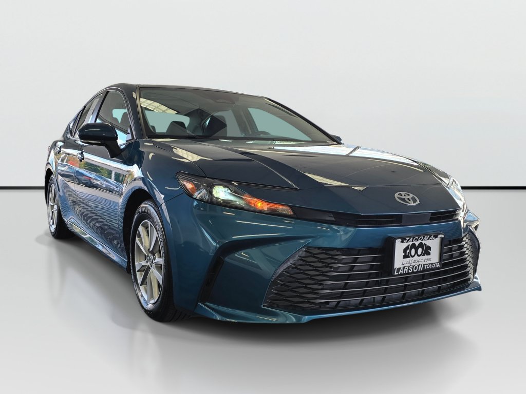 Used 2025 Toyota Camry LE w/ Convenience Package FWD image 7