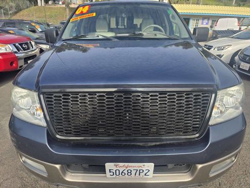 Used 2004 Ford F150 Lariat image 2