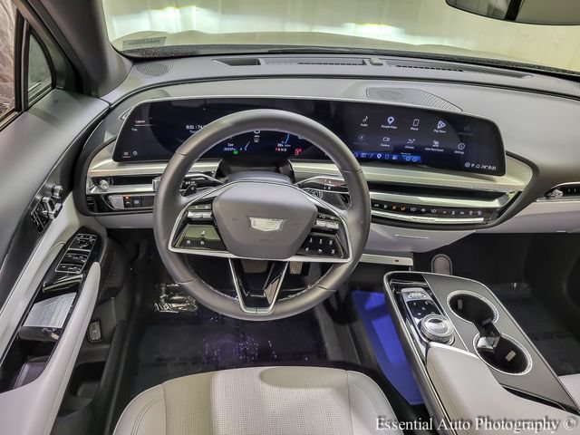 Certified 2024 Cadillac Lyriq Luxury RWD image 3