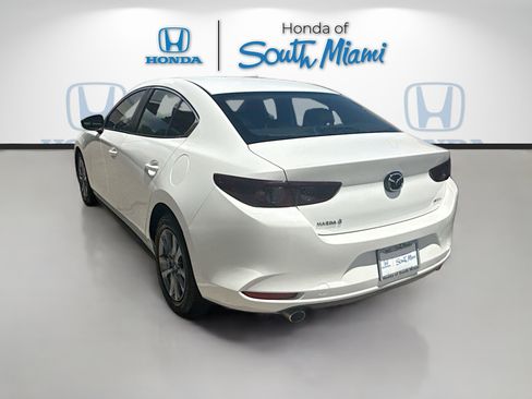 Used 2020 MAZDA MAZDA3 Sedan FWD image 5