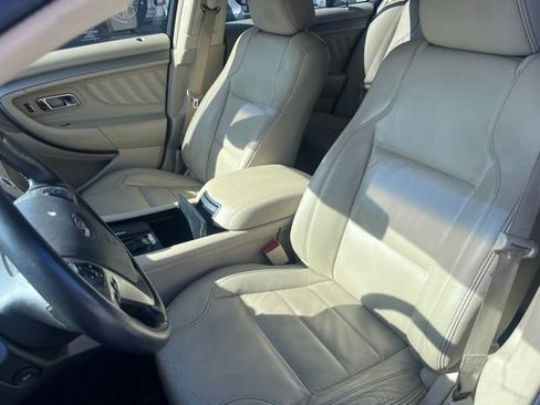Used 2015 Ford Taurus SEL w/ Equipment Group 201A FWD image 18