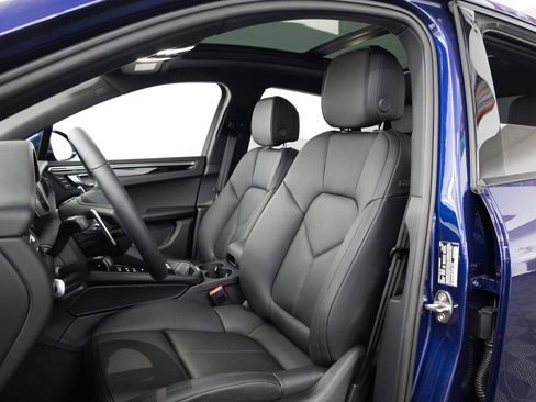 New 2026 Porsche Macan AWD/4WD image 5