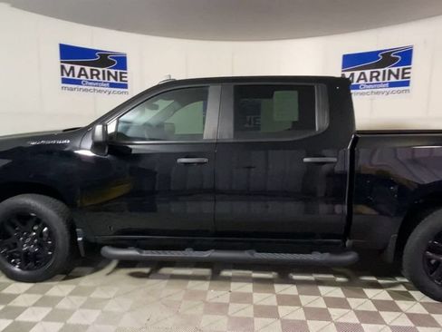 Used 2023 Chevrolet Silverado 1500 Custom AWD/4WD image 7