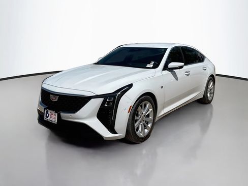 Used 2025 Cadillac CT5 Premium Luxury RWD image 3