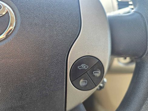 Used 2005 Toyota Prius FWD image 31